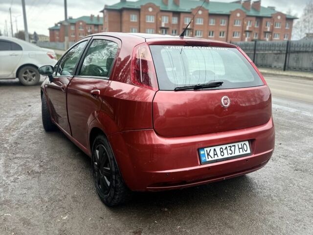 Красный Фиат Пунто, объемом двигателя 1.4 л и пробегом 360 тыс. км за 2600 $, фото 1 на Automoto.ua