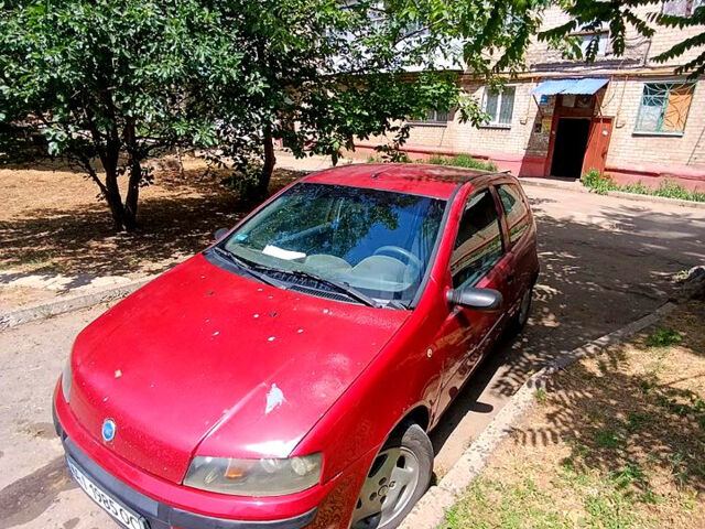 Фиат Пунто, объемом двигателя 1.2 л и пробегом 300 тыс. км за 1999 $, фото 1 на Automoto.ua
