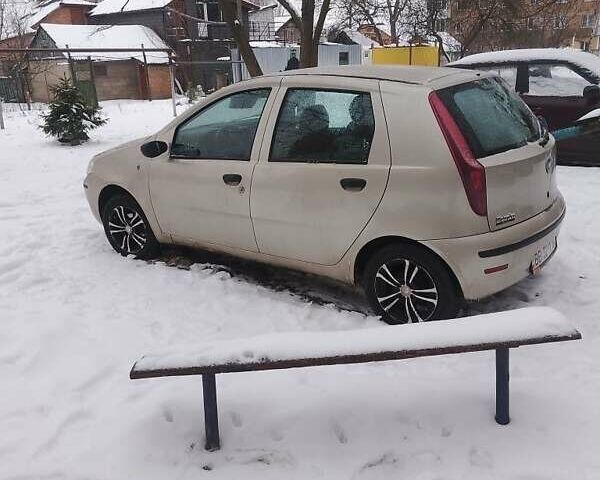Жовтий Фіат Пунто, об'ємом двигуна 3.5 л та пробігом 202 тис. км за 3500 $, фото 1 на Automoto.ua