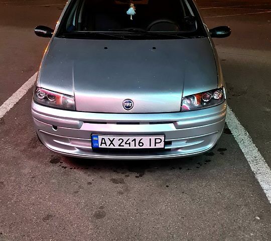 Серый Фиат Пунто, объемом двигателя 1.4 л и пробегом 204 тыс. км за 1800 $, фото 1 на Automoto.ua