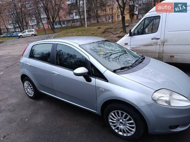 Серый Фиат Пунто, объемом двигателя 1.4 л и пробегом 257 тыс. км за 4300 $, фото 1 на Automoto.ua