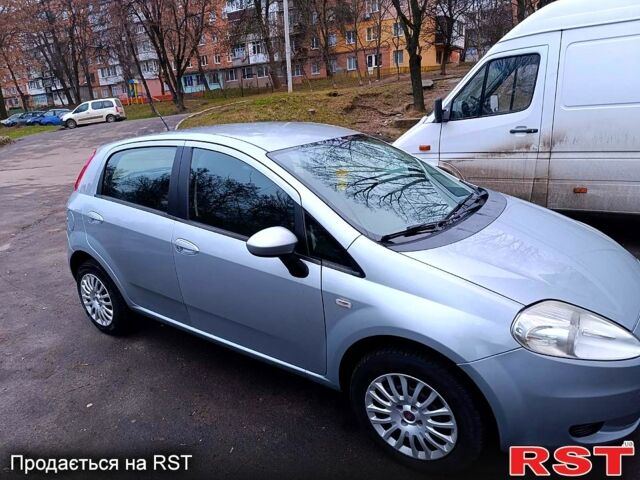 Серый Фиат Пунто, объемом двигателя 1.4 л и пробегом 262 тыс. км за 4500 $, фото 1 на Automoto.ua