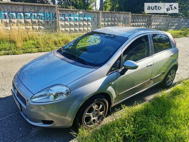 Серый Фиат Пунто, объемом двигателя 1.4 л и пробегом 198 тыс. км за 4000 $, фото 1 на Automoto.ua