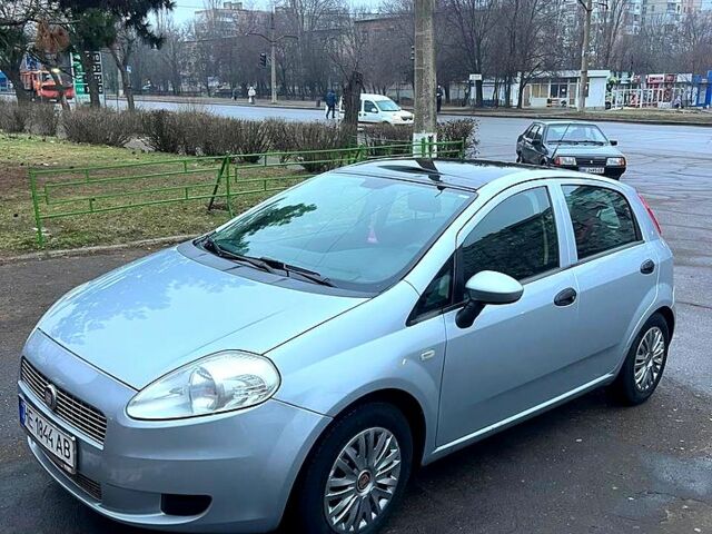 Сірий Фіат Пунто, об'ємом двигуна 1.2 л та пробігом 1500 тис. км за 4600 $, фото 1 на Automoto.ua