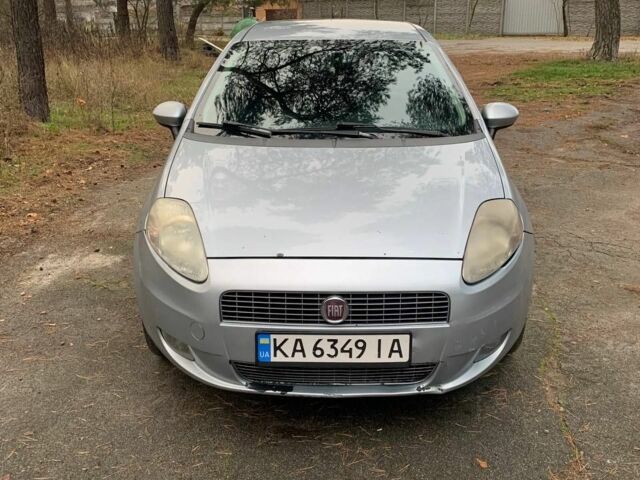 Серый Фиат Пунто, объемом двигателя 1.4 л и пробегом 212 тыс. км за 3700 $, фото 1 на Automoto.ua