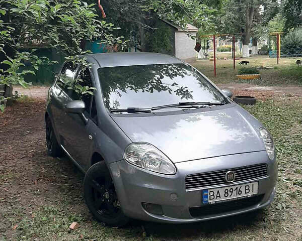 Серый Фиат Пунто, объемом двигателя 1.37 л и пробегом 140 тыс. км за 5200 $, фото 1 на Automoto.ua