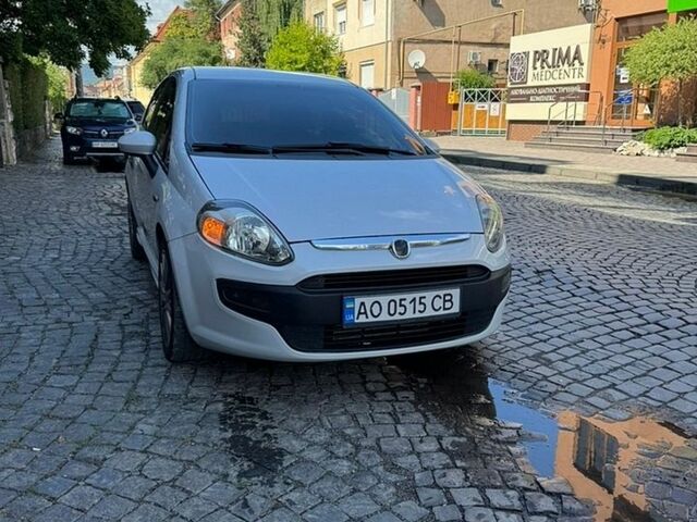 Сірий Фіат Пунто, об'ємом двигуна 1.25 л та пробігом 306 тис. км за 4400 $, фото 1 на Automoto.ua