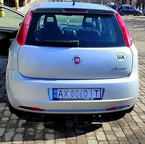 Серый Фиат Пунто, объемом двигателя 1.2 л и пробегом 275 тыс. км за 3500 $, фото 1 на Automoto.ua