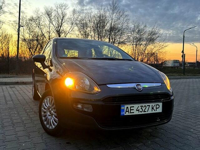 Сірий Фіат Пунто, об'ємом двигуна 1.2 л та пробігом 280 тис. км за 4899 $, фото 1 на Automoto.ua