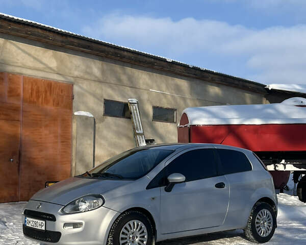 Сірий Фіат Пунто, об'ємом двигуна 1.25 л та пробігом 241 тис. км за 3850 $, фото 1 на Automoto.ua