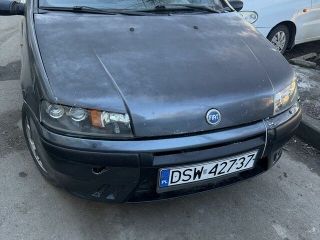 Серый Фиат Пунто, объемом двигателя 1.2 л и пробегом 219 тыс. км за 683 $, фото 1 на Automoto.ua