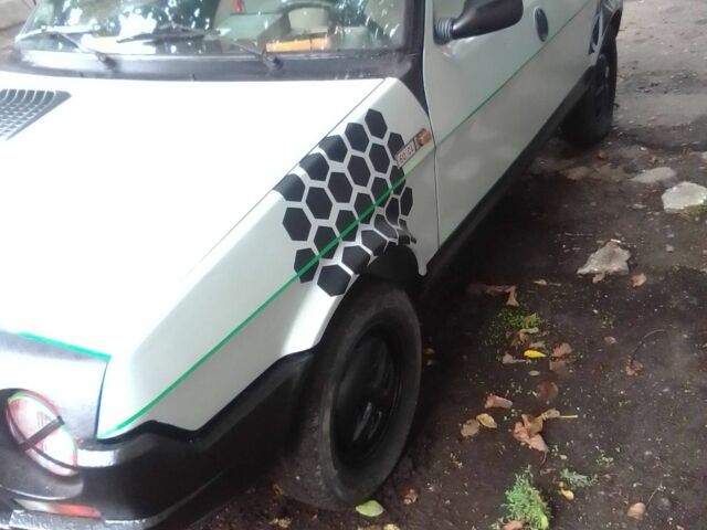 Серый Фиат Пунто, объемом двигателя 1 л и пробегом 2 тыс. км за 30000 $, фото 1 на Automoto.ua