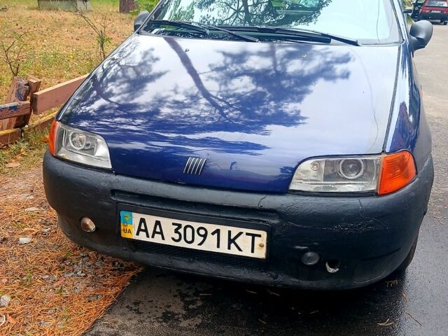 Синій Фіат Пунто, об'ємом двигуна 1.2 л та пробігом 118 тис. км за 900 $, фото 1 на Automoto.ua