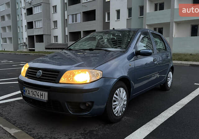Синий Фиат Пунто, объемом двигателя 1.24 л и пробегом 168 тыс. км за 3500 $, фото 1 на Automoto.ua