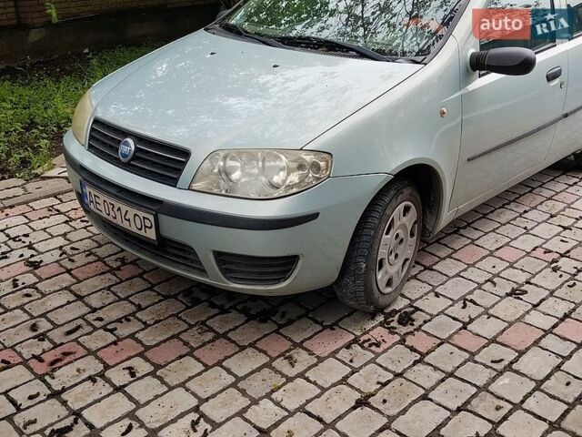 Синий Фиат Пунто, объемом двигателя 1.2 л и пробегом 100 тыс. км за 3500 $, фото 1 на Automoto.ua
