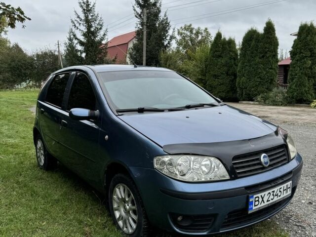 Синий Фиат Пунто, объемом двигателя 1.2 л и пробегом 217 тыс. км за 3800 $, фото 1 на Automoto.ua