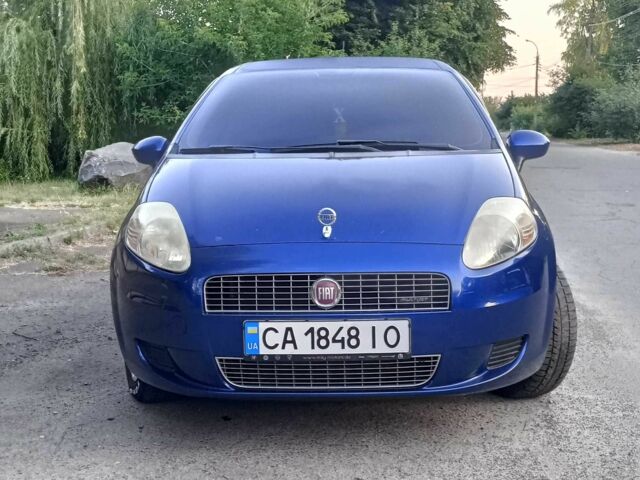 Синій Фіат Пунто, об'ємом двигуна 1.2 л та пробігом 274 тис. км за 3901 $, фото 1 на Automoto.ua
