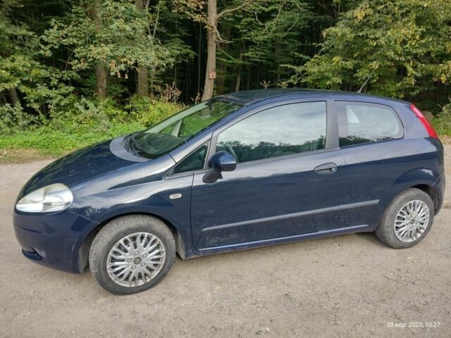 Синий Фиат Пунто, объемом двигателя 0 л и пробегом 127 тыс. км за 3000 $, фото 1 на Automoto.ua