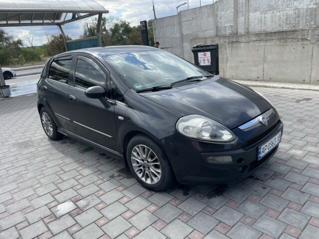 Синий Фиат Пунто, объемом двигателя 1.3 л и пробегом 353 тыс. км за 3950 $, фото 1 на Automoto.ua