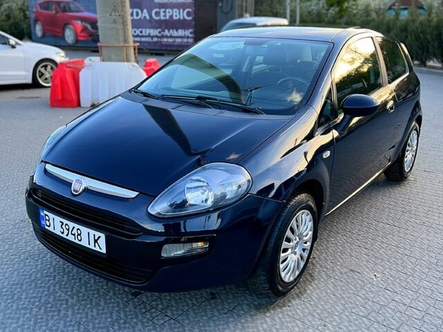 Синий Фиат Пунто, объемом двигателя 1.2 л и пробегом 0 тыс. км за 3200 $, фото 1 на Automoto.ua