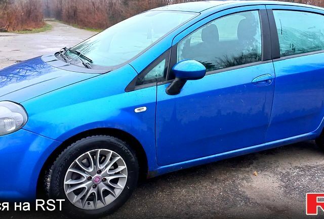 Синий Фиат Пунто, объемом двигателя 1.2 л и пробегом 200 тыс. км за 4500 $, фото 1 на Automoto.ua