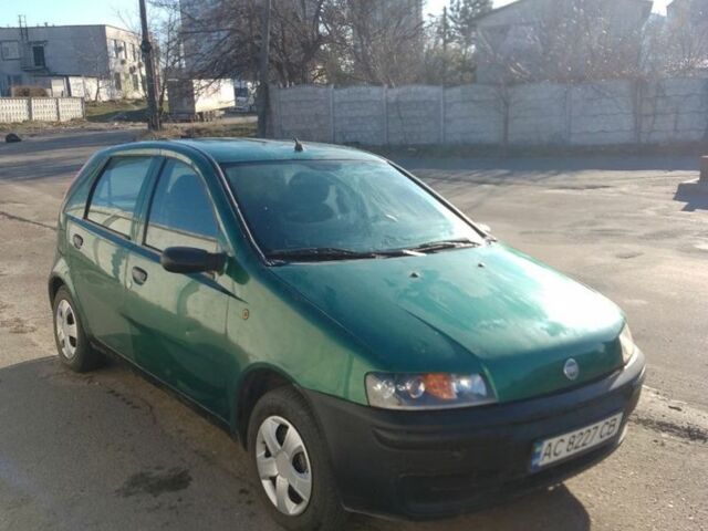 Зеленый Фиат Пунто, объемом двигателя 1.2 л и пробегом 250 тыс. км за 1750 $, фото 1 на Automoto.ua