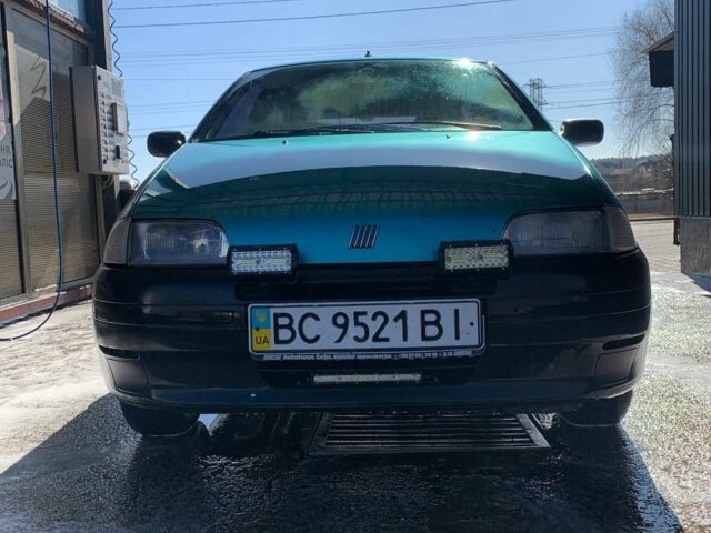 Зелений Фіат Пунто, об'ємом двигуна 1.2 л та пробігом 240 тис. км за 1100 $, фото 1 на Automoto.ua