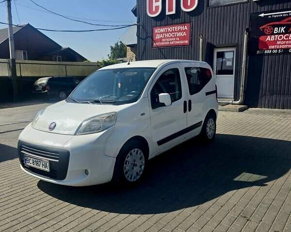 Белый Фиат Кубо, объемом двигателя 1.3 л и пробегом 172 тыс. км за 3999 $, фото 1 на Automoto.ua