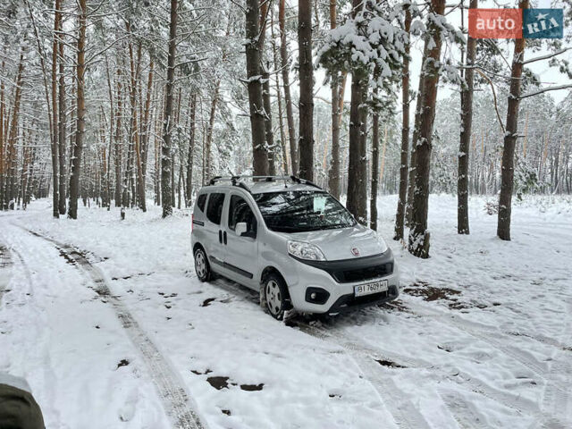 Серый Фиат Кубо, объемом двигателя 1.4 л и пробегом 58 тыс. км за 12500 $, фото 1 на Automoto.ua
