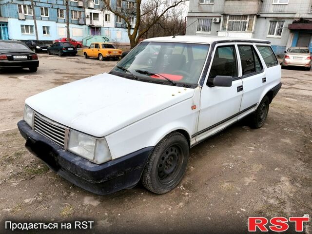 Белый Фиат Регата, объемом двигателя 1.7 л и пробегом 408 тыс. км за 500 $, фото 1 на Automoto.ua