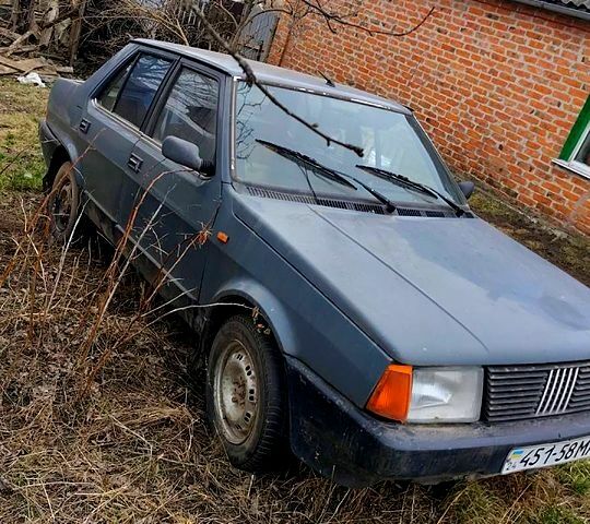 Сірий Фіат Регата, об'ємом двигуна 1.7 л та пробігом 0 тис. км за 410 $, фото 1 на Automoto.ua