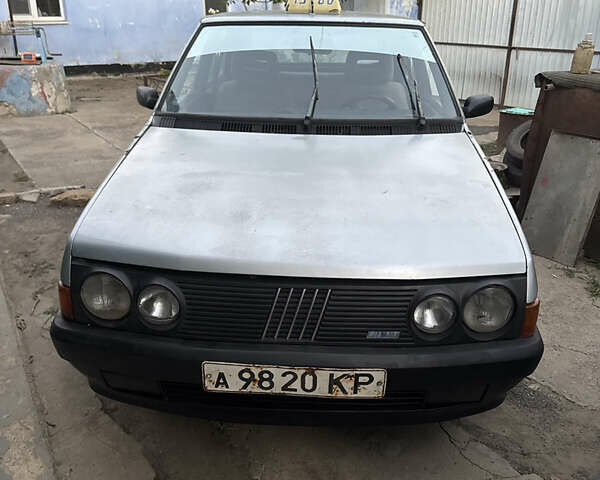 Серый Фиат Ритмо, объемом двигателя 1.5 л и пробегом 110 тыс. км за 377 $, фото 1 на Automoto.ua