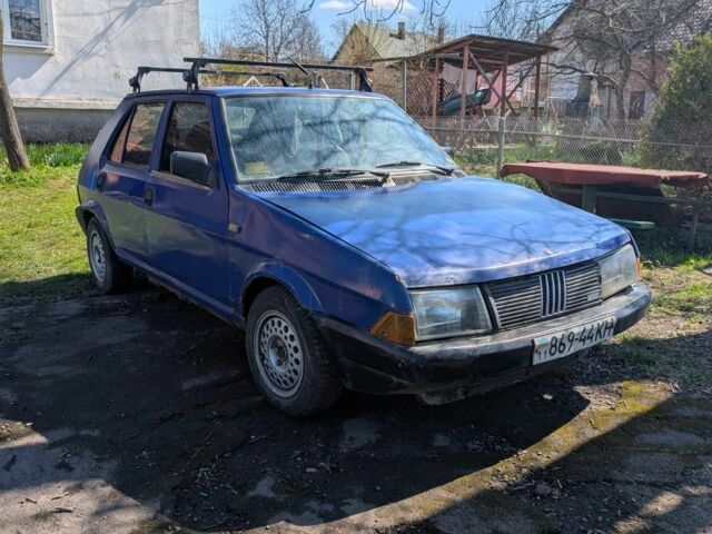 Синий Фиат Ритмо, объемом двигателя 1.7 л и пробегом 300 тыс. км за 300 $, фото 1 на Automoto.ua