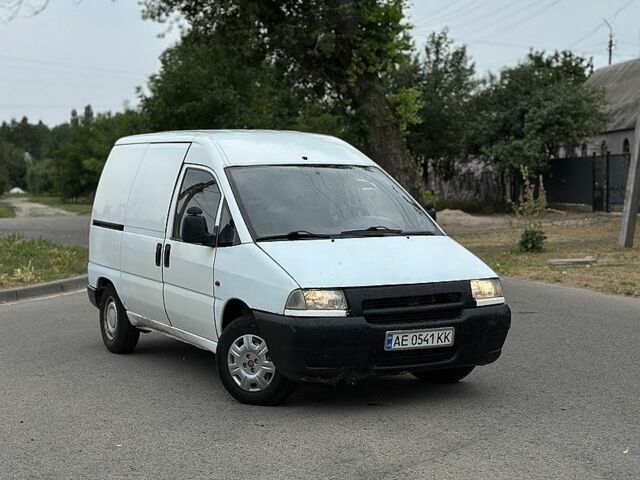 Белый Фиат Скудо, объемом двигателя 1.91 л и пробегом 377 тыс. км за 1700 $, фото 1 на Automoto.ua