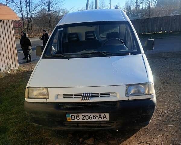 Белый Фиат Скудо, объемом двигателя 1.9 л и пробегом 417 тыс. км за 2400 $, фото 1 на Automoto.ua