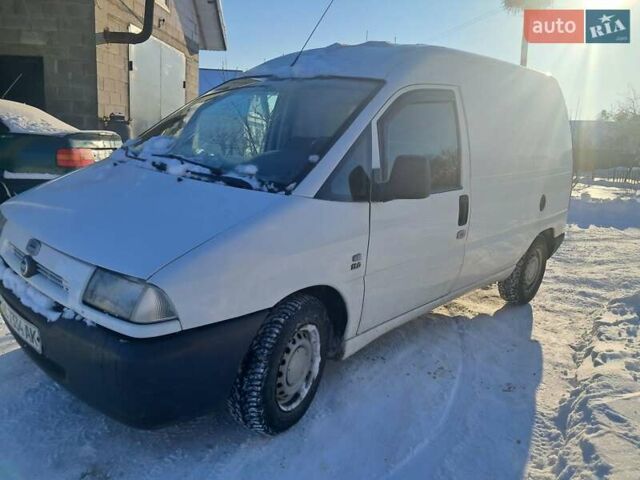 Белый Фиат Скудо, объемом двигателя 1.9 л и пробегом 300 тыс. км за 2600 $, фото 1 на Automoto.ua