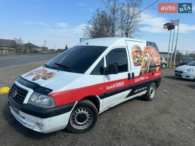 Белый Фиат Скудо, объемом двигателя 2 л и пробегом 291 тыс. км за 2150 $, фото 1 на Automoto.ua