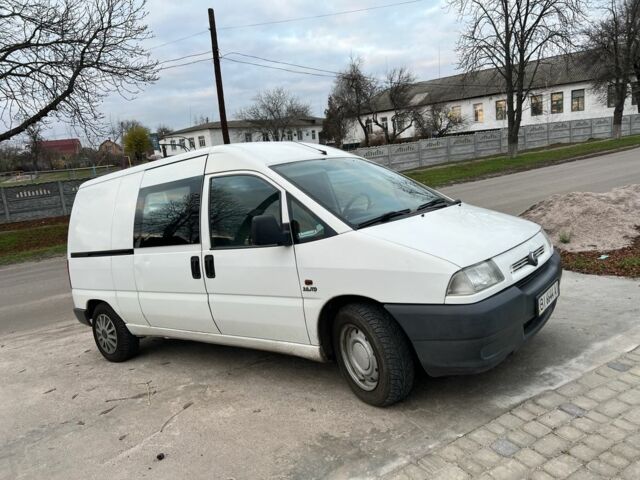 Белый Фиат Скудо, объемом двигателя 2 л и пробегом 300 тыс. км за 3250 $, фото 1 на Automoto.ua