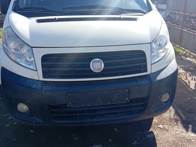 Белый Фиат Скудо, объемом двигателя 0 л и пробегом 280 тыс. км за 2800 $, фото 1 на Automoto.ua