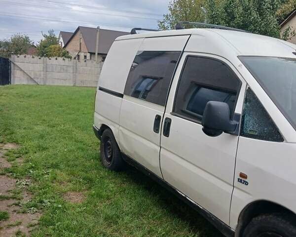 Фиат Скудо 1997 в Луцке на Automoto.ua Белый Фиат Скудо, объемом двигателя 1.9 л и пробегом 300 тыс. км за 1750 $, фото 1 на Automoto.ua