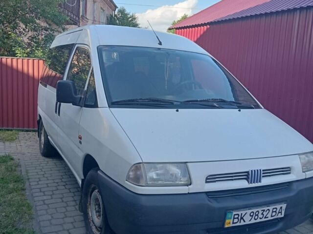 Белый Фиат Скудо, объемом двигателя 1.9 л и пробегом 299 тыс. км за 3456 $, фото 1 на Automoto.ua