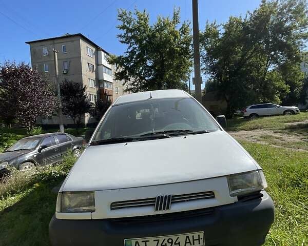 Белый Фиат Скудо, объемом двигателя 1.9 л и пробегом 189 тыс. км за 1200 $, фото 1 на Automoto.ua