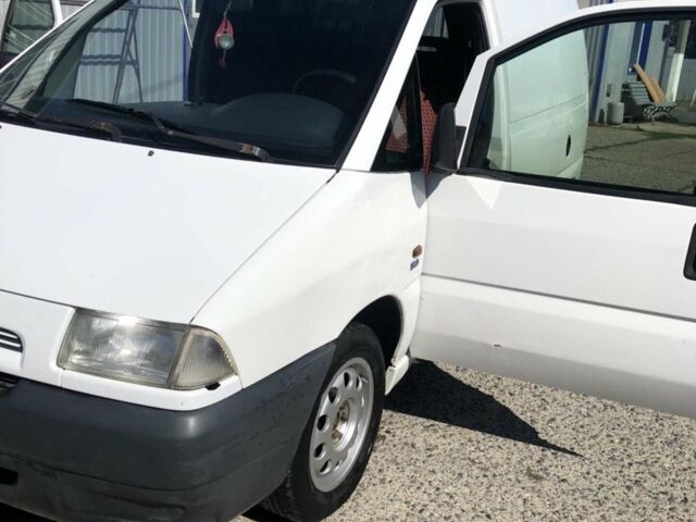 Білий Фіат Скудо, об'ємом двигуна 1.91 л та пробігом 350 тис. км за 2600 $, фото 1 на Automoto.ua