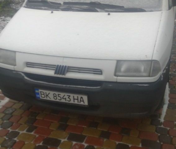 Білий Фіат Скудо, об'ємом двигуна 1.6 л та пробігом 350 тис. км за 2500 $, фото 1 на Automoto.ua