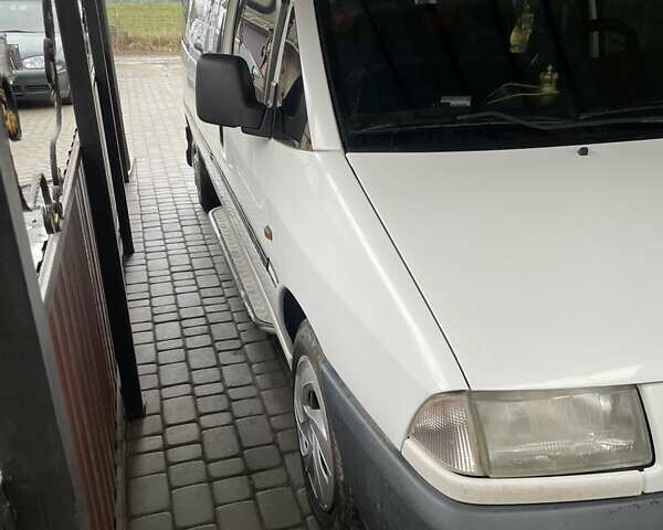 Білий Фіат Скудо, об'ємом двигуна 1.9 л та пробігом 560 тис. км за 2500 $, фото 1 на Automoto.ua