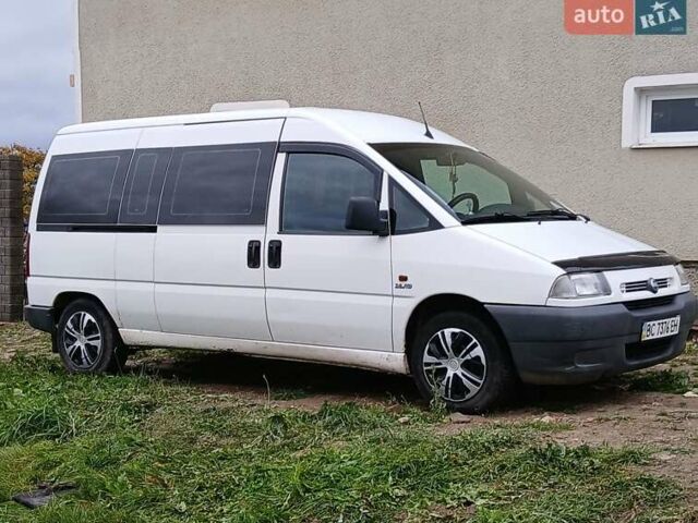 Белый Фиат Скудо, объемом двигателя 2 л и пробегом 384 тыс. км за 2800 $, фото 1 на Automoto.ua