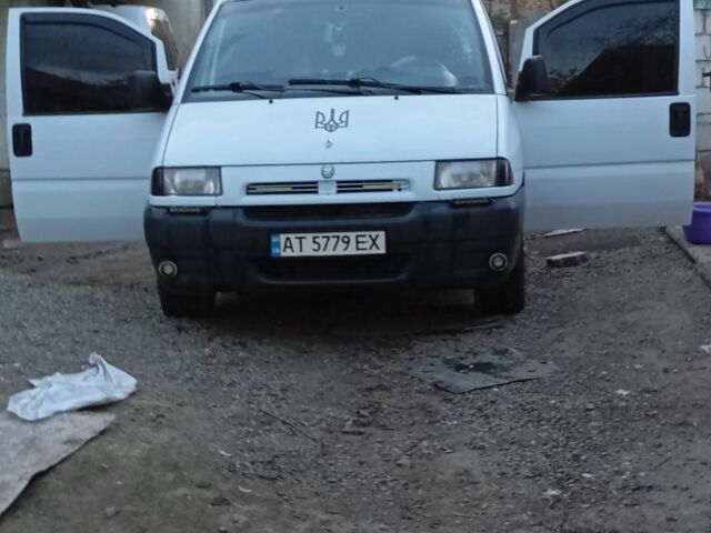 Білий Фіат Скудо, об'ємом двигуна 2 л та пробігом 470 тис. км за 2600 $, фото 1 на Automoto.ua
