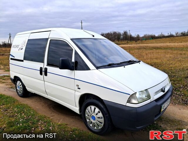 Белый Фиат Скудо, объемом двигателя 1.9 л и пробегом 222 тыс. км за 3999 $, фото 1 на Automoto.ua