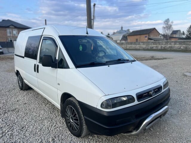 Белый Фиат Скудо, объемом двигателя 2 л и пробегом 270 тыс. км за 3000 $, фото 1 на Automoto.ua