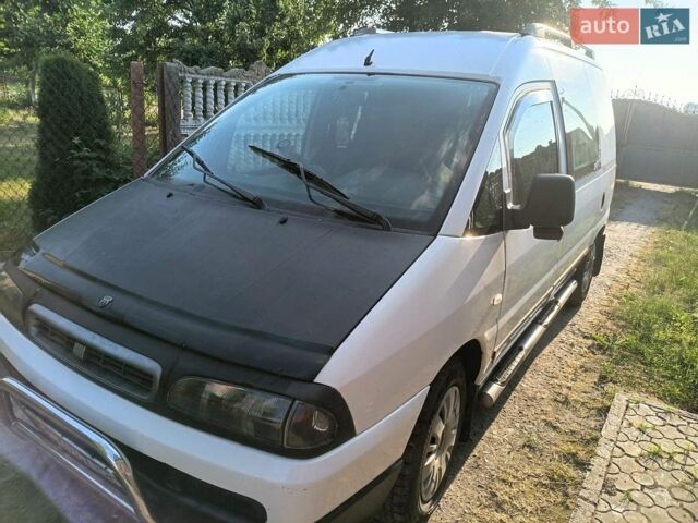 Белый Фиат Скудо, объемом двигателя 2 л и пробегом 270 тыс. км за 4500 $, фото 1 на Automoto.ua